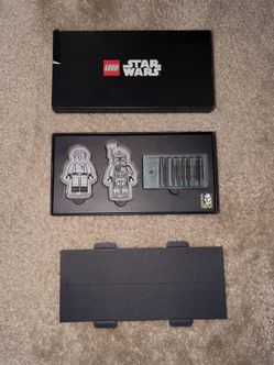 Credit, Star Wars Metal Republic Credit with 2 Minifigure Patches - Clone Wars Collectable - (contact info removed)