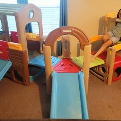 Simply Modular Playset