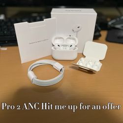 USB-C,Apple AirPods Pro 2nd Gen-ANC-Great Condition Wireless MagSafe Case