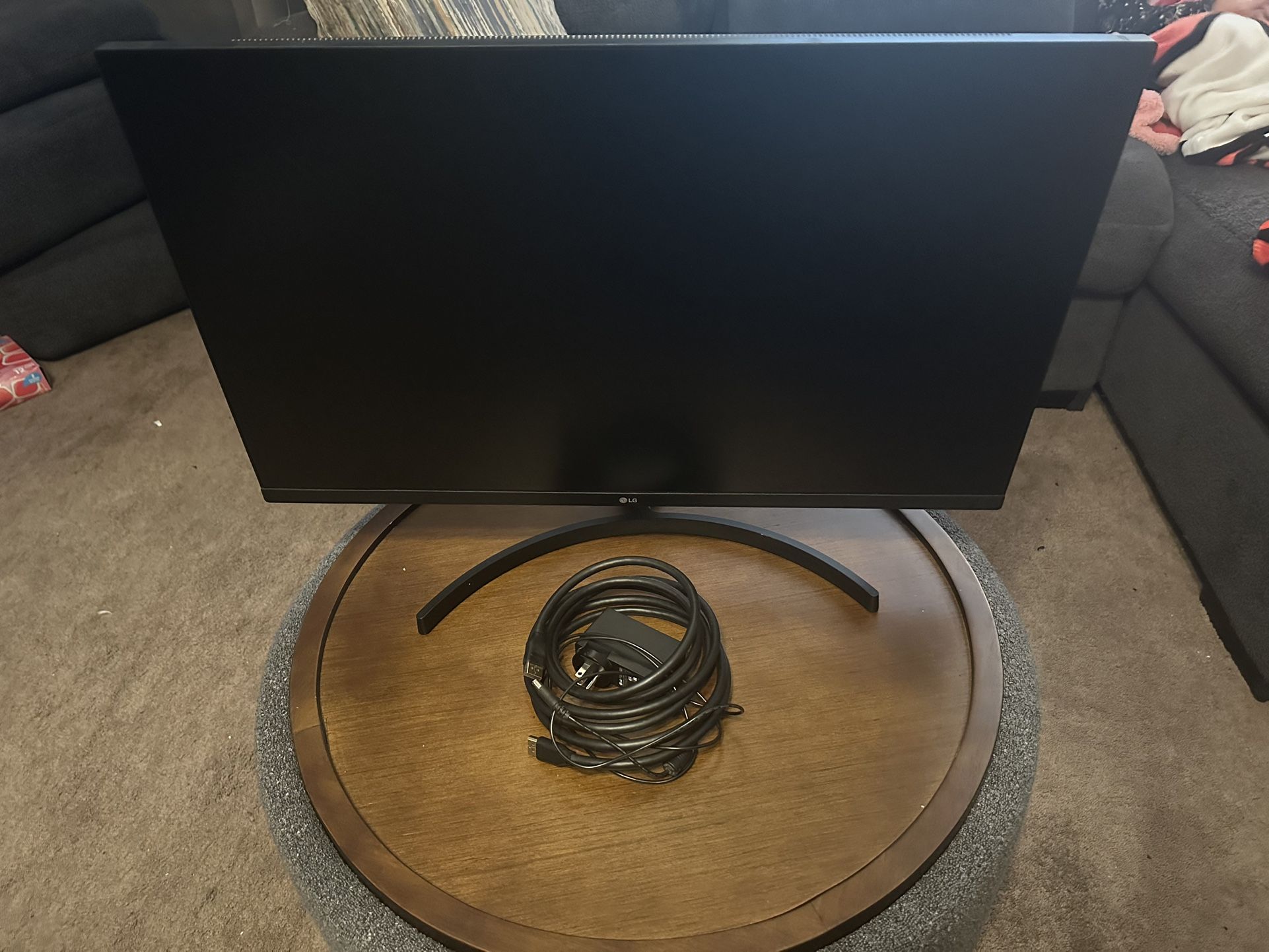 32 Inch 1440p Computer Monitor