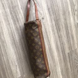 Louis Vuitton Hand Bag Vintage for Sale in San Diego, CA - OfferUp