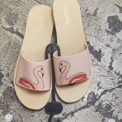 NWT Womens Pink Flamingo Sandals