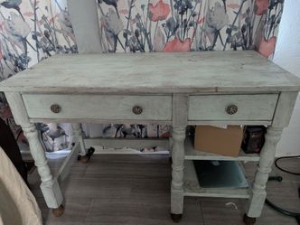 Shabby chic desk