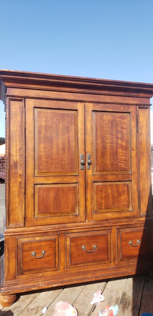 Entertainment Center