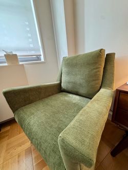 Monte Carlo West Elm Mid Century Chair