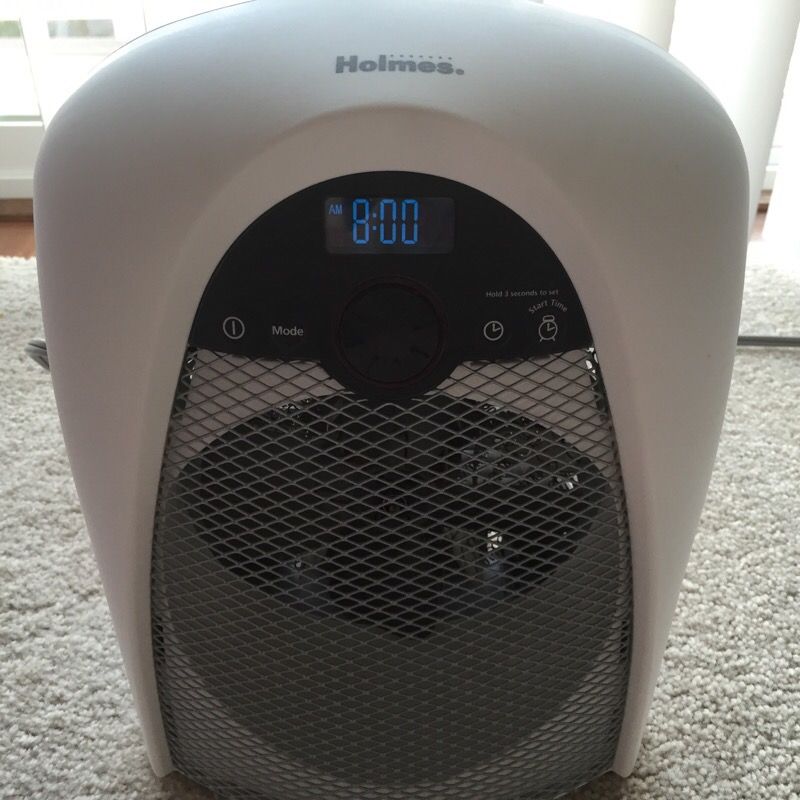 Holmes Space Heater - save on heating bill for Sale in Milford, MA - OfferUp