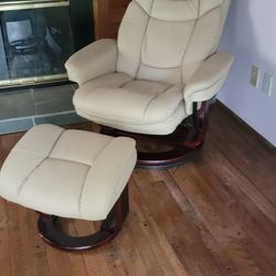 Cream Recliner Chair w/Ottoman 