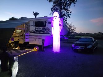 Holloween ghost blow up 12ft