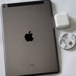 iPad 7th Generation, 32gb, unlocked, works any company sim card any country internationally 