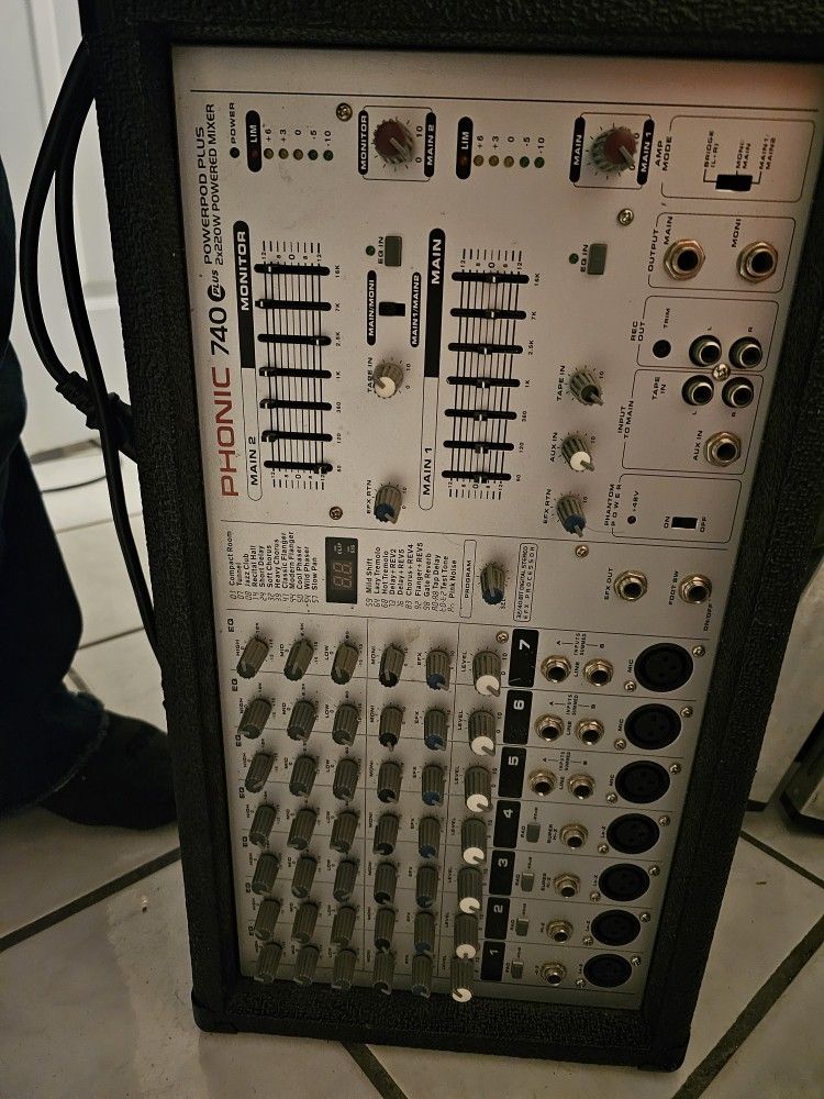 Phonic 740 Plus Powered Mixer