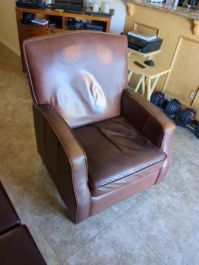 Living Room Chair for Sale in La Quinta, CA OfferUp