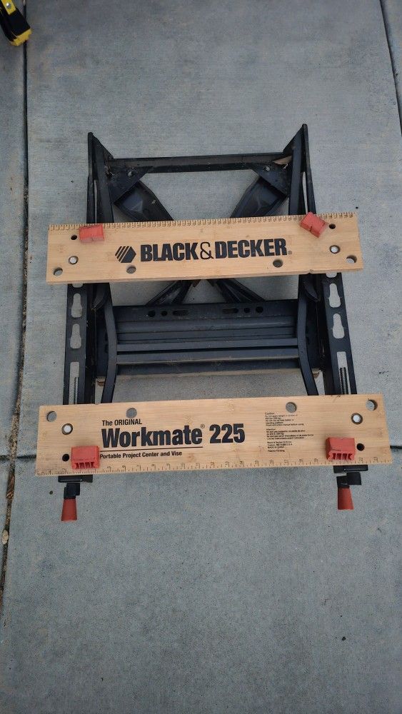 Black And Decker Workmat 225 Vise And Table