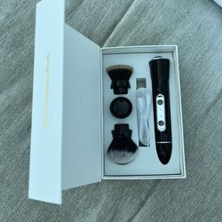 Make-up brushes (ELECTRIC) with 2 professional interchangeable  brush heads