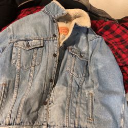 Levi’s Jean Jacket Sherpa Inside 