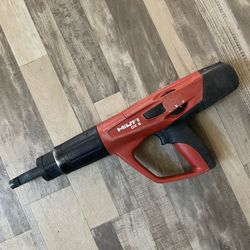 HILTI DX5 Pin Gun 