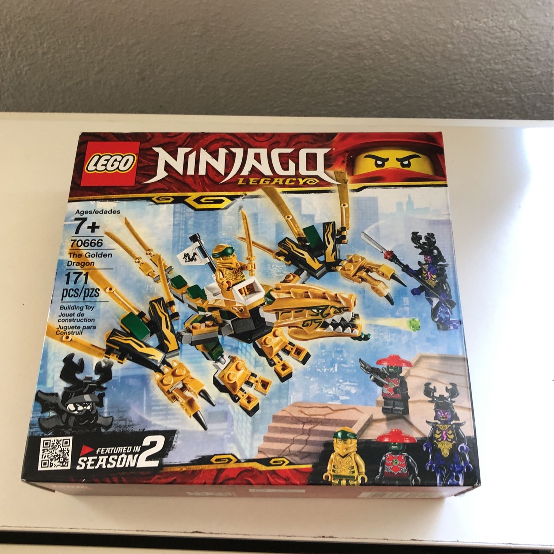 Ninjago Lego Set: The Golden Dragon