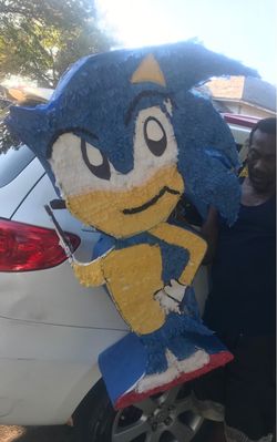 Sonic the hedgehog pinata