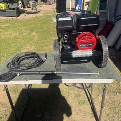 3100 PSI 2.4 GPM Gas Pressure Washer, Engine (50 State), Reliable Residential Cold Water Power Cleaner Good Condition Like New 