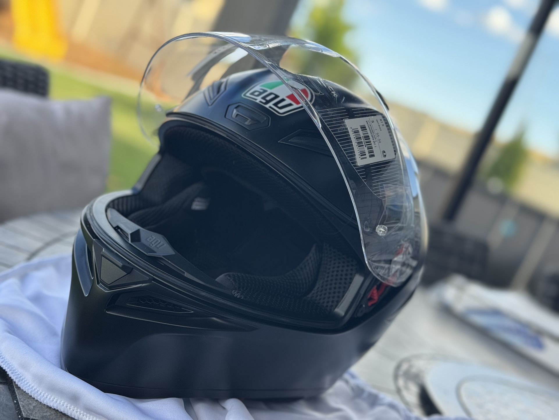 AVG K1 S Motorcycle Helmet (Small)