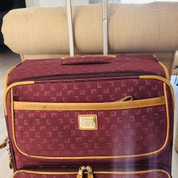 Liz Claiborne Luggage 3 Piece 