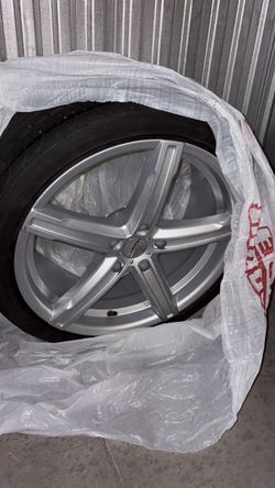 225/40 R18 Tire
