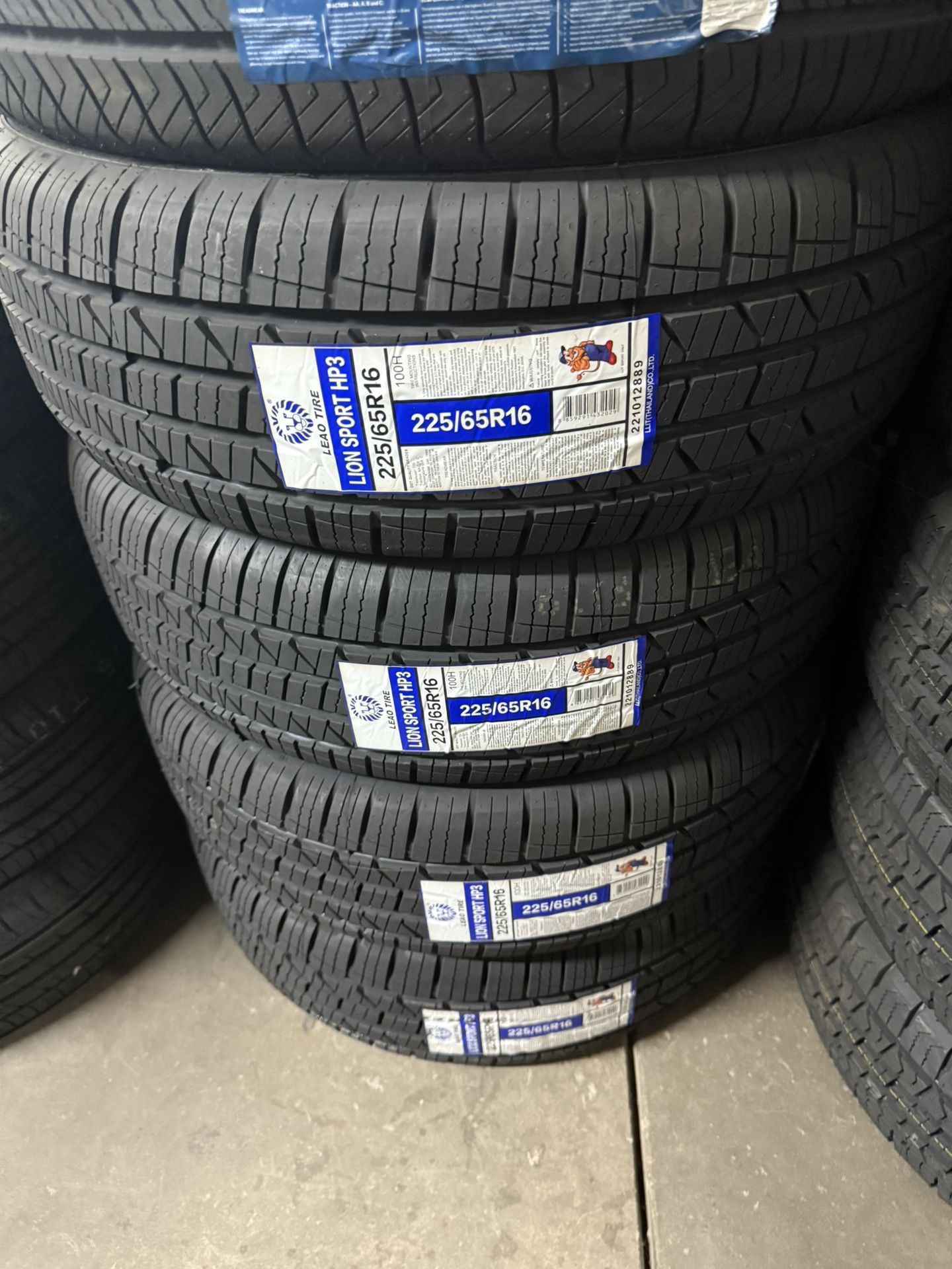 BRAND NEW TIRES 225/65r16 LIONSPORT ALL SEASON FOR SALE SET OF 4 TIRES $329 WITH INSTALLATION AND BALANCING
