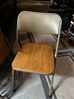 Set of 4 Metal Folding Chairs