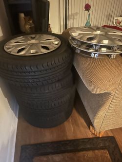 Like New 205/60R16 92V Tires