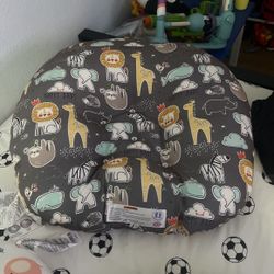 Baby/newborn Boppy Pillow