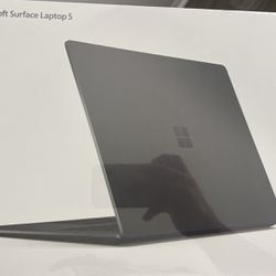 Microsoft Surface Laptop 5 (15”) 12th Gen. Matte black 