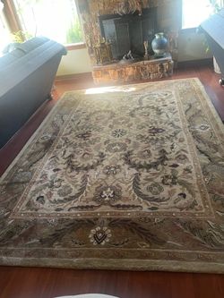 8’ x 11’ 100% Wool – BONUS INCLUDED!