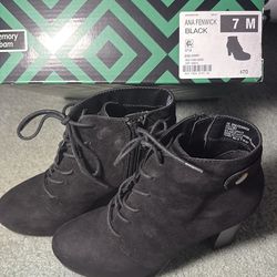 Like new  size 7M Ana Fenwick Black Heels