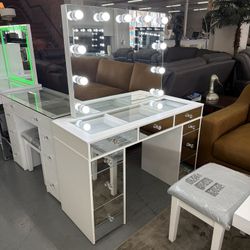 Vanity In Stock // Tocadores Disponible 