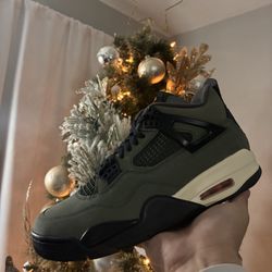 Jordan 4 "Undefeated" 