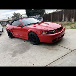 2004 Ford Mustang