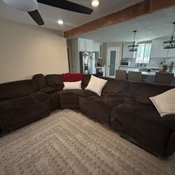 Recliner Sectional 