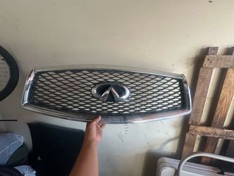 Infiniti Q50  Front Grille with Chrome Trim