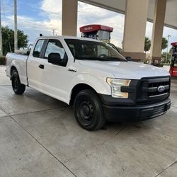 2015 Ford F150 V8 5.0 Super cab 5 1/2ft Bed 