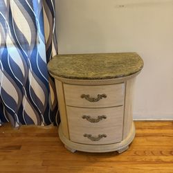 Dresser and end tables