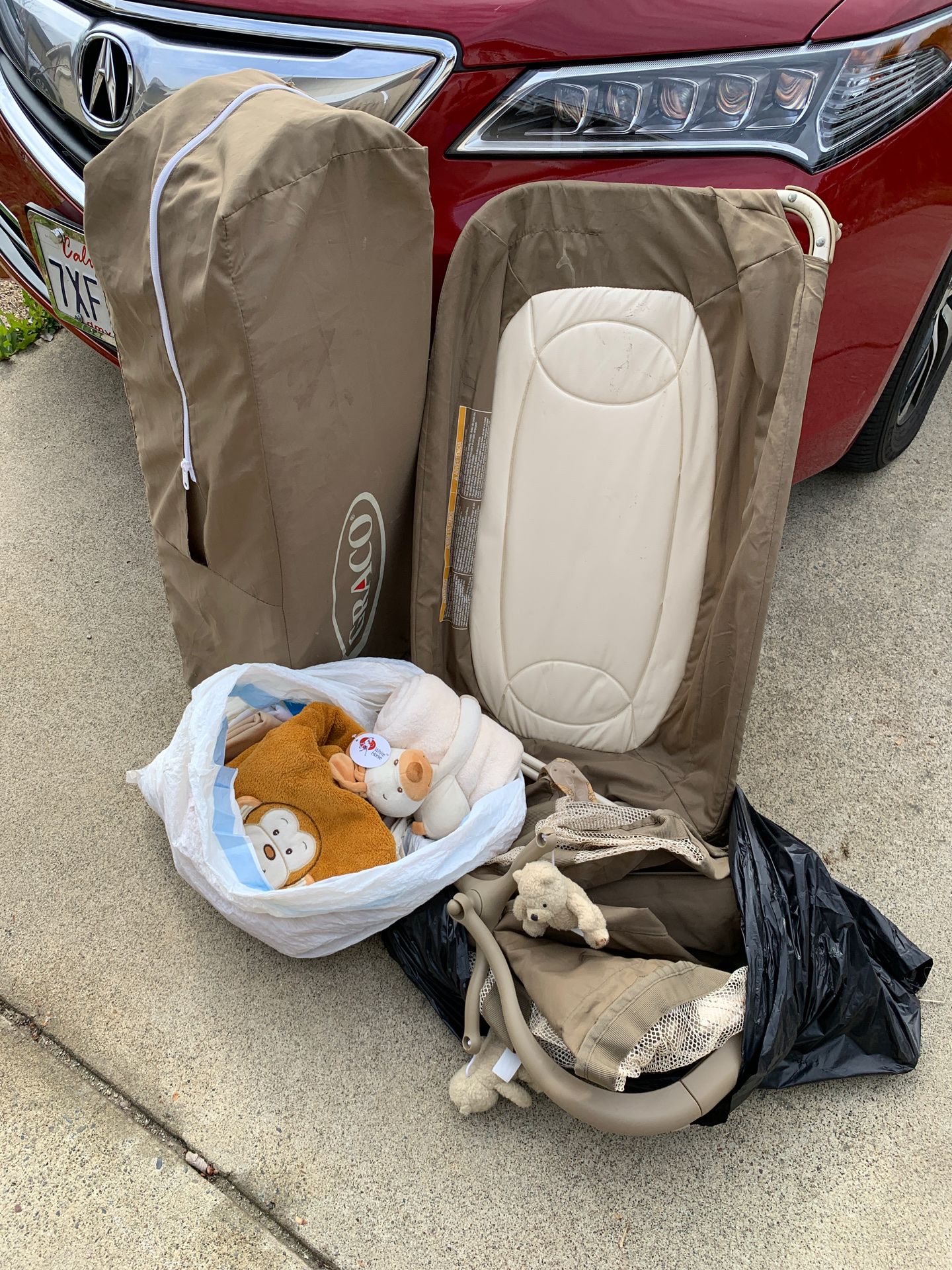 Grace pack and play with changing attachments