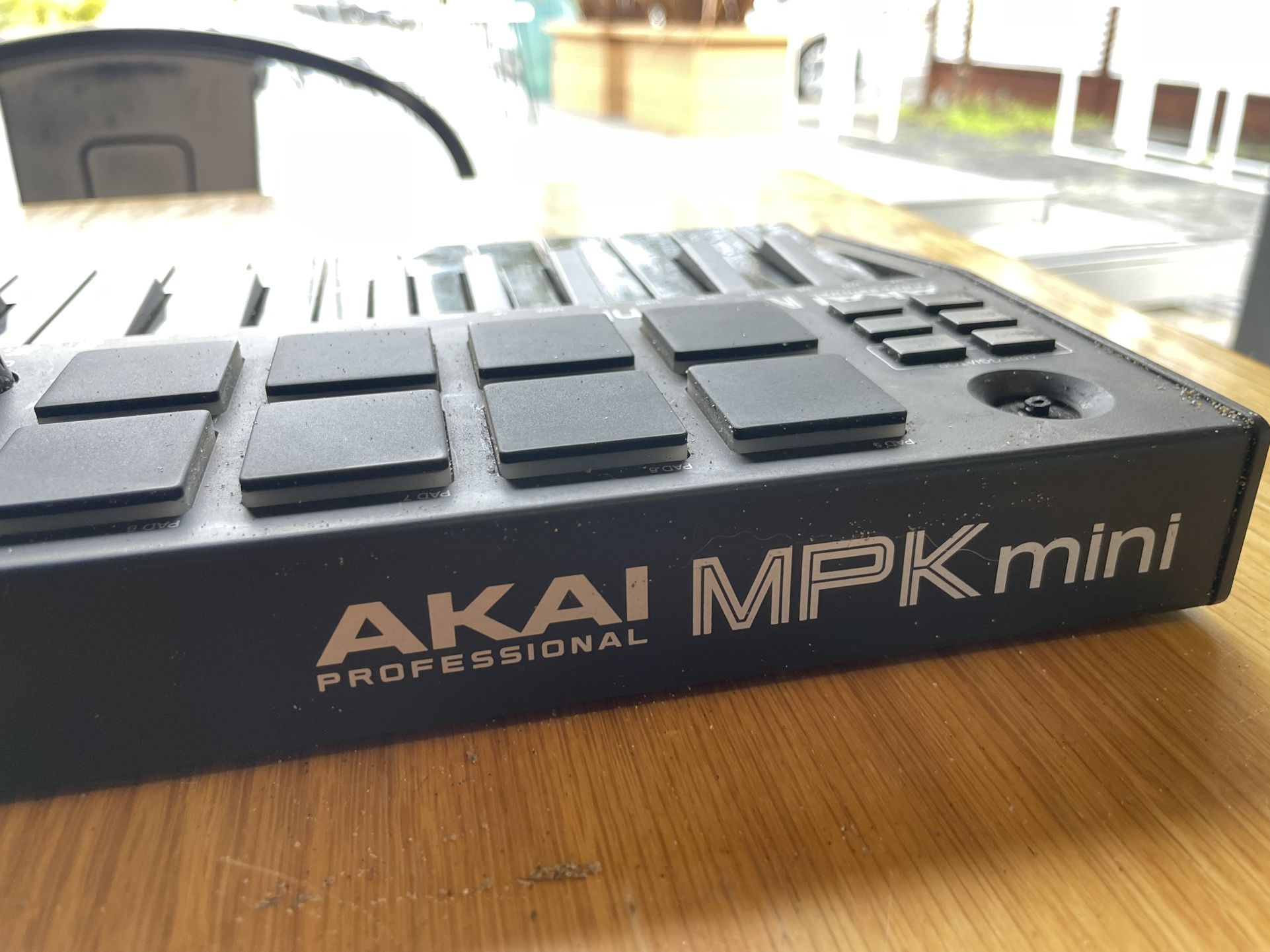 Akai MPK Mini Controller