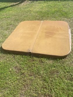 Hot tub cover