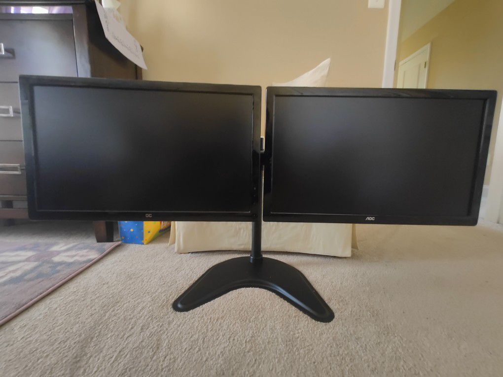 Dual Monitor With  Stand