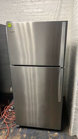 30”in wide whirlpool frige use perfect working and warranty