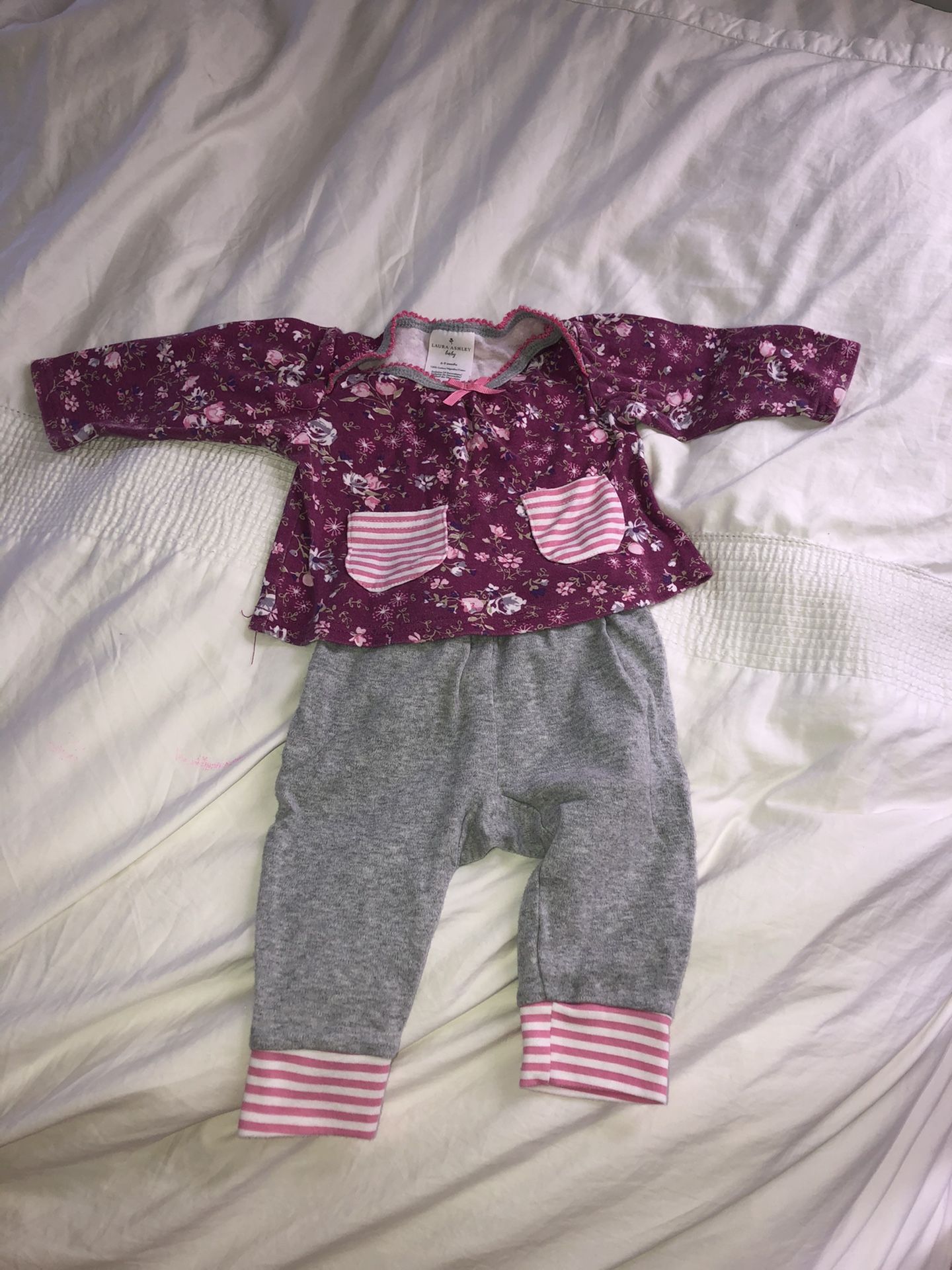 Laura Ashley Outfit Baby Girls 6-9 Months