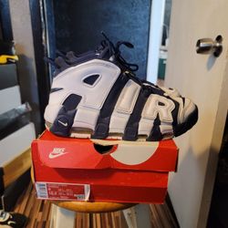 Nike Air More Uptempo Size 9 $90