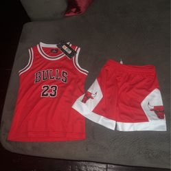 Boys 2T/3T Bulls Basketball Jersey Short Set 