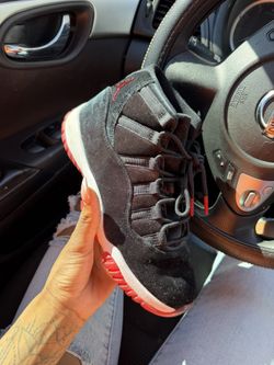 Suede Jordan Bread Retro 11