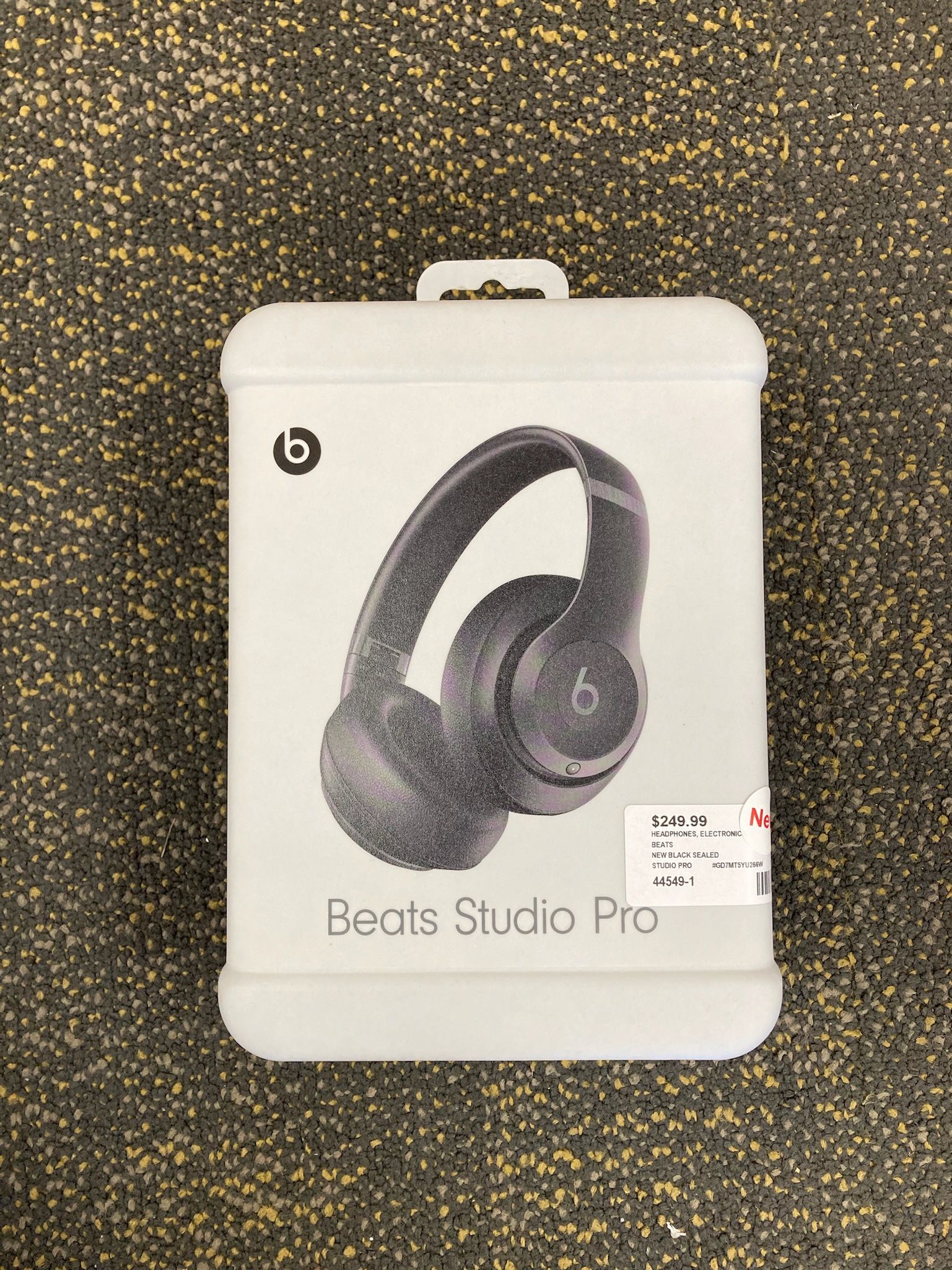 Beats Studio Pro Bluetooth Noise Cancelling Headphones Apple & Android