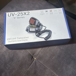 UV - 25X2 Transceiver Brand New In Box With Ham Radio For Dummies Book